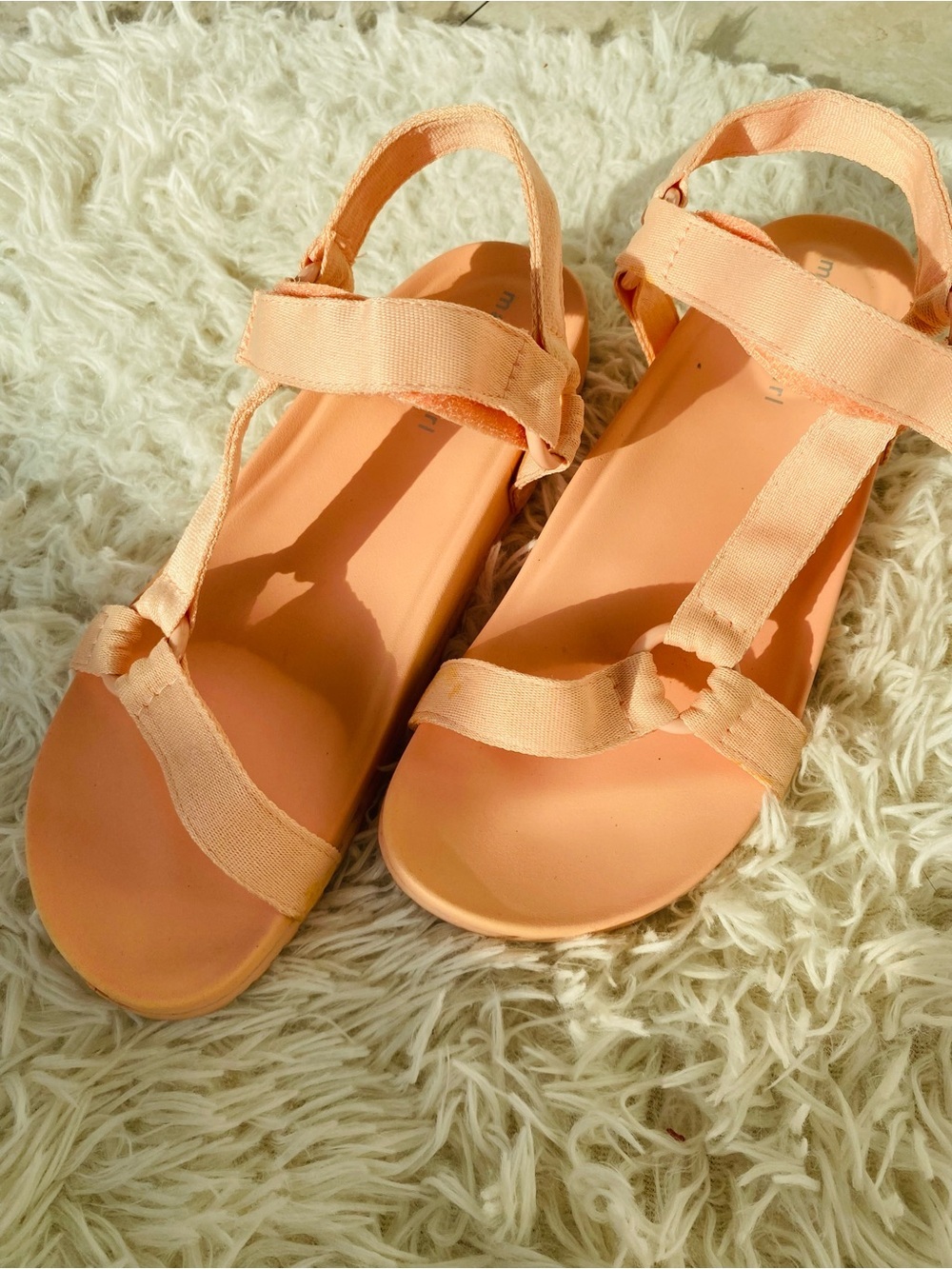 Madden Girl Peach Sport Sandals Comfort Slingback Casual Women’s Size 9